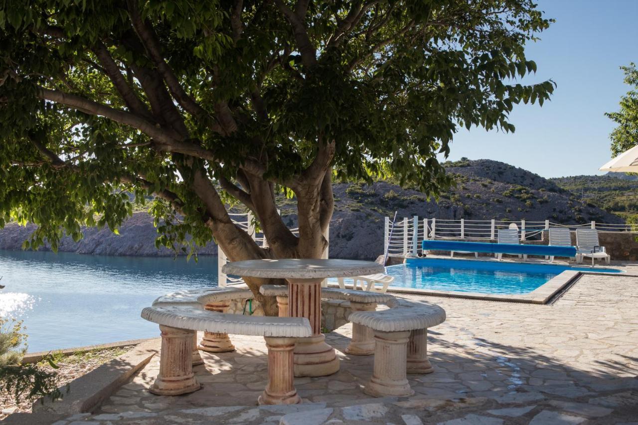 Resort Haus Toma Cesarica Exterior foto