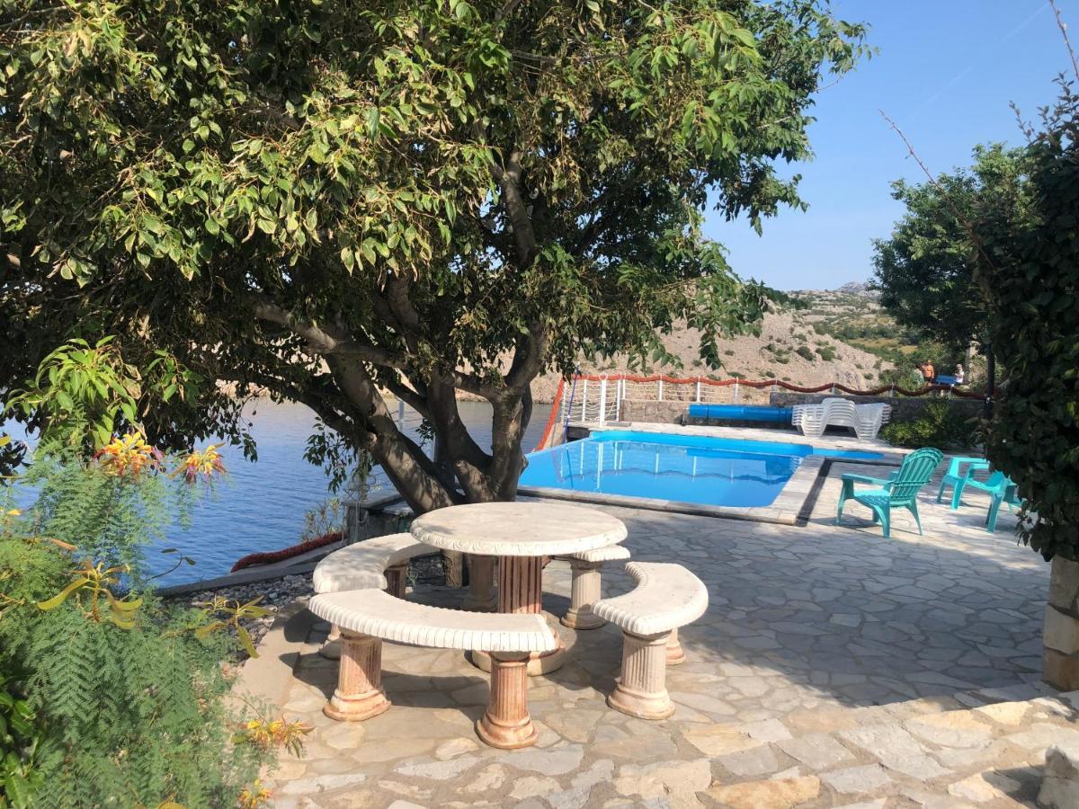 Resort Haus Toma Cesarica Exterior foto